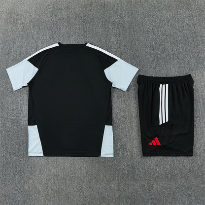 2627 Liverpool short sleeve Training Kit 3