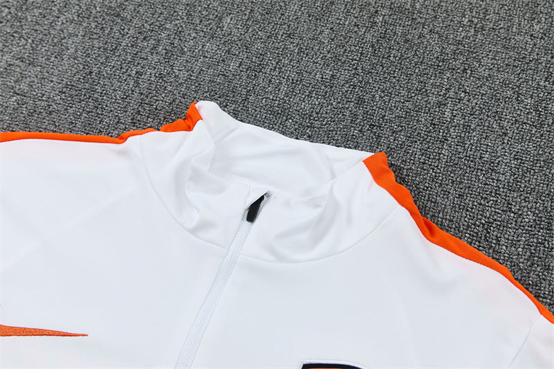 26 27 Netherlands Tracksuit 1