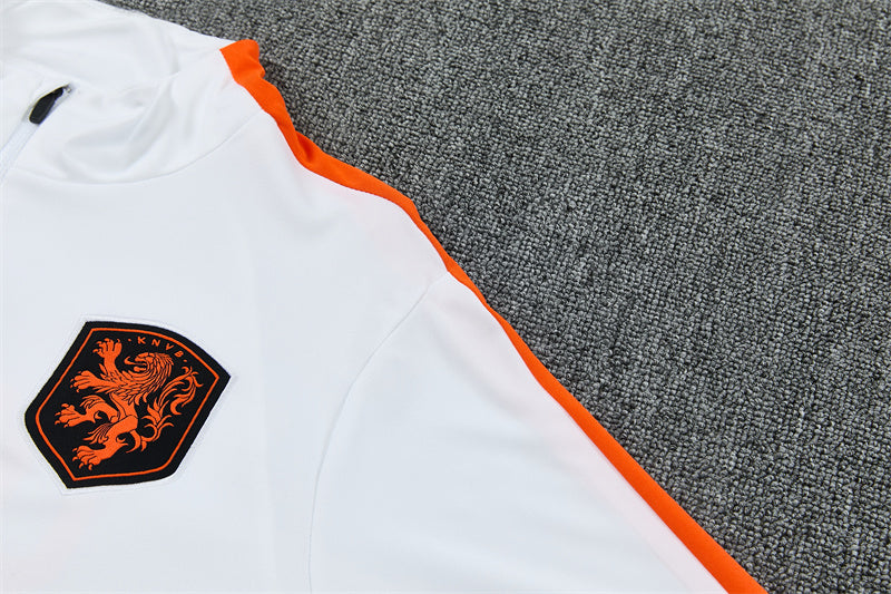 26 27 Netherlands Tracksuit 1