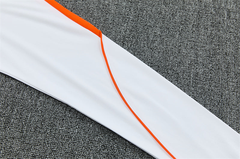 26 27 Netherlands Tracksuit 1