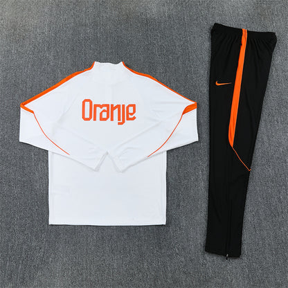 26 27 Netherlands Tracksuit 1
