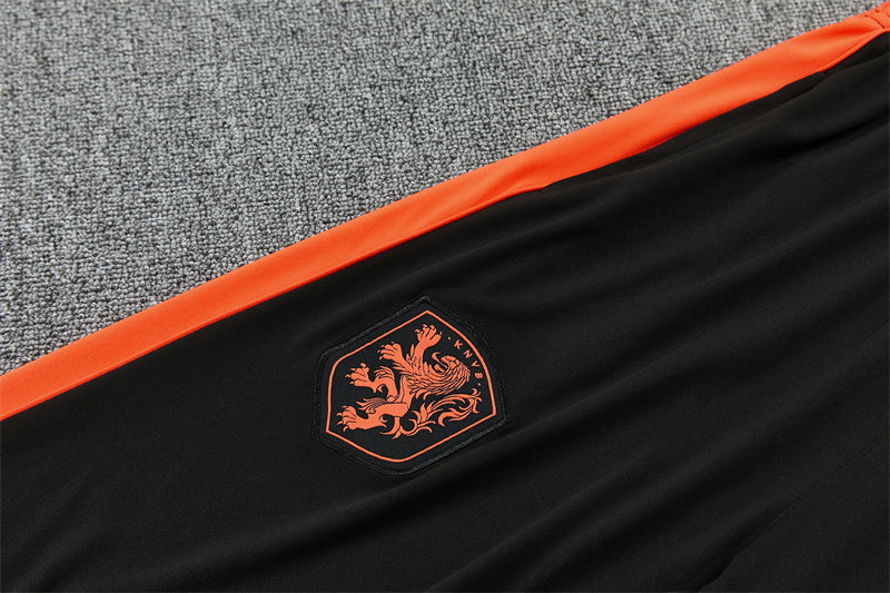 26 27 Netherlands Tracksuit 1