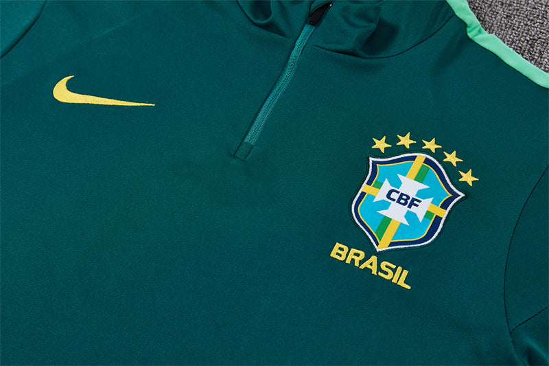 26 27 Brazil Tracksuit 3