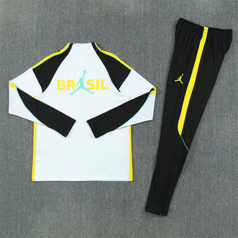 26 27 Brazil Tracksuit 5