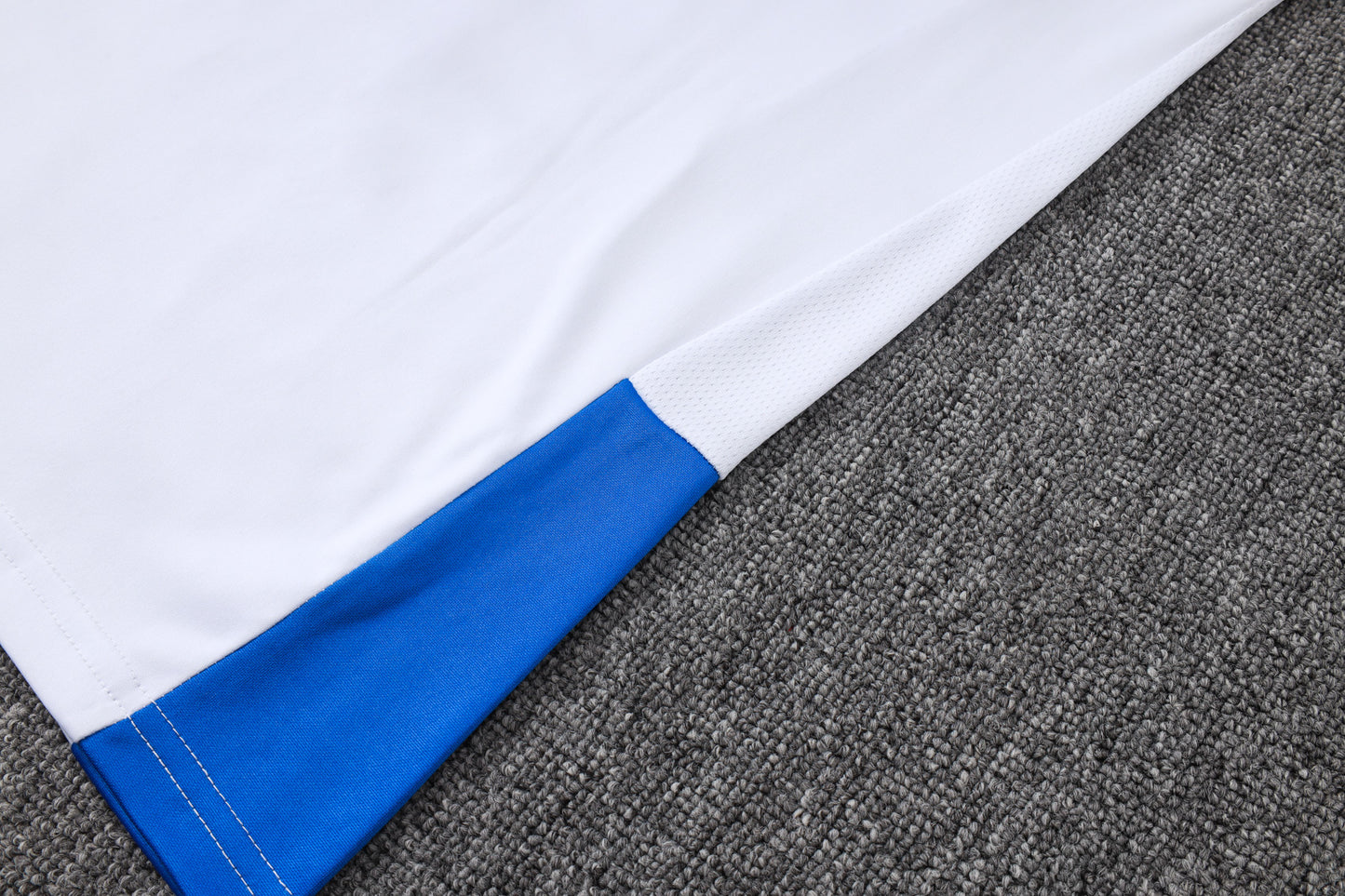 Colombia 2627 Sleeveless Training Kit