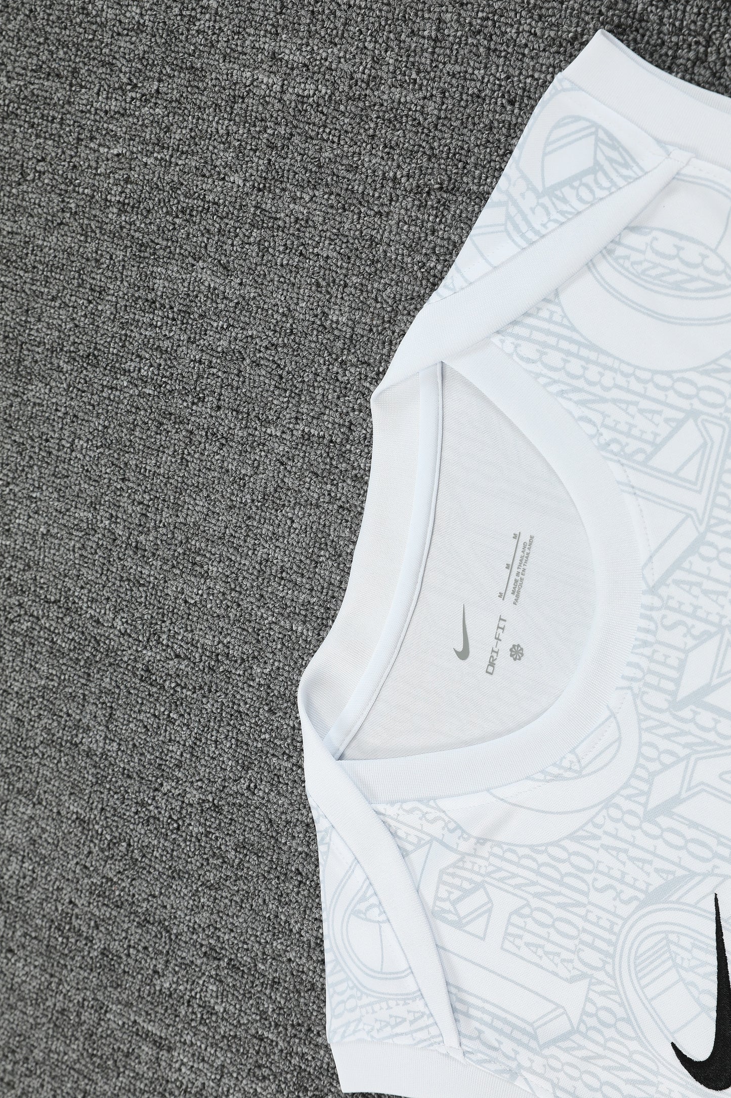 Chelsea Sleeveless Training Kit White