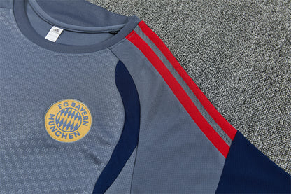 2627  Bayern short sleeve Training Kit