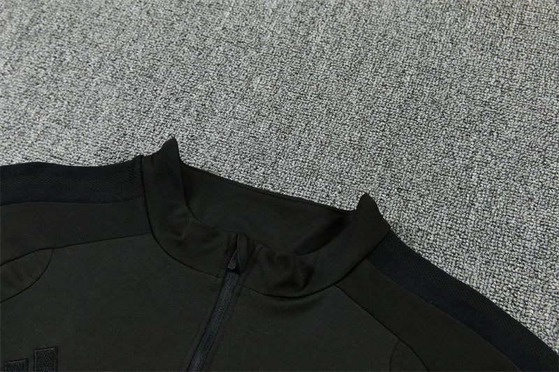 26 27 Arsenal Tracksuit 2
