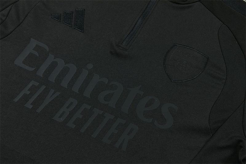 26 27 Arsenal Tracksuit 2