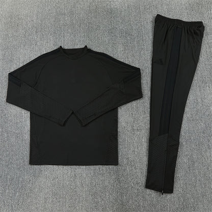 26 27 Arsenal Tracksuit 2