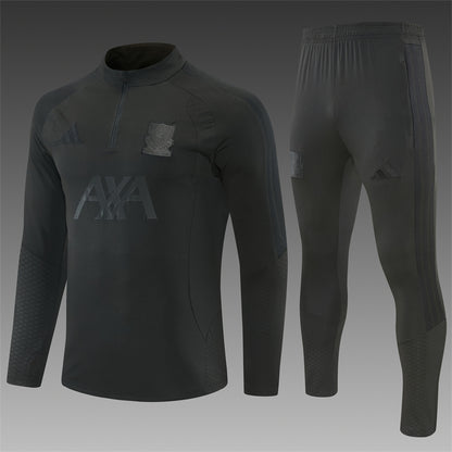 26 27 Liverpool Tracksuit
