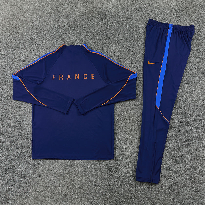 26 27 France Tracksuit 1