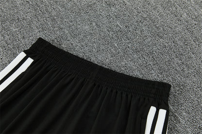 26 27 Liverpool Tracksuit 4