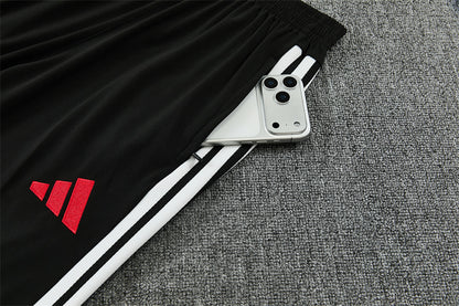 26 27 Liverpool Tracksuit 4