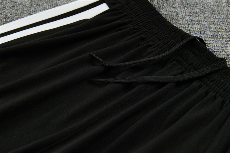26 27 Liverpool Tracksuit 4