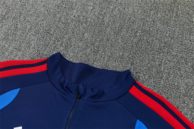26 27 Lyon Tracksuit