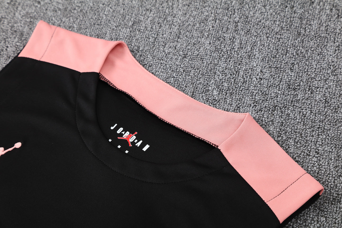 PSG Sleeveless Training Kit - Black/Baby Pink
