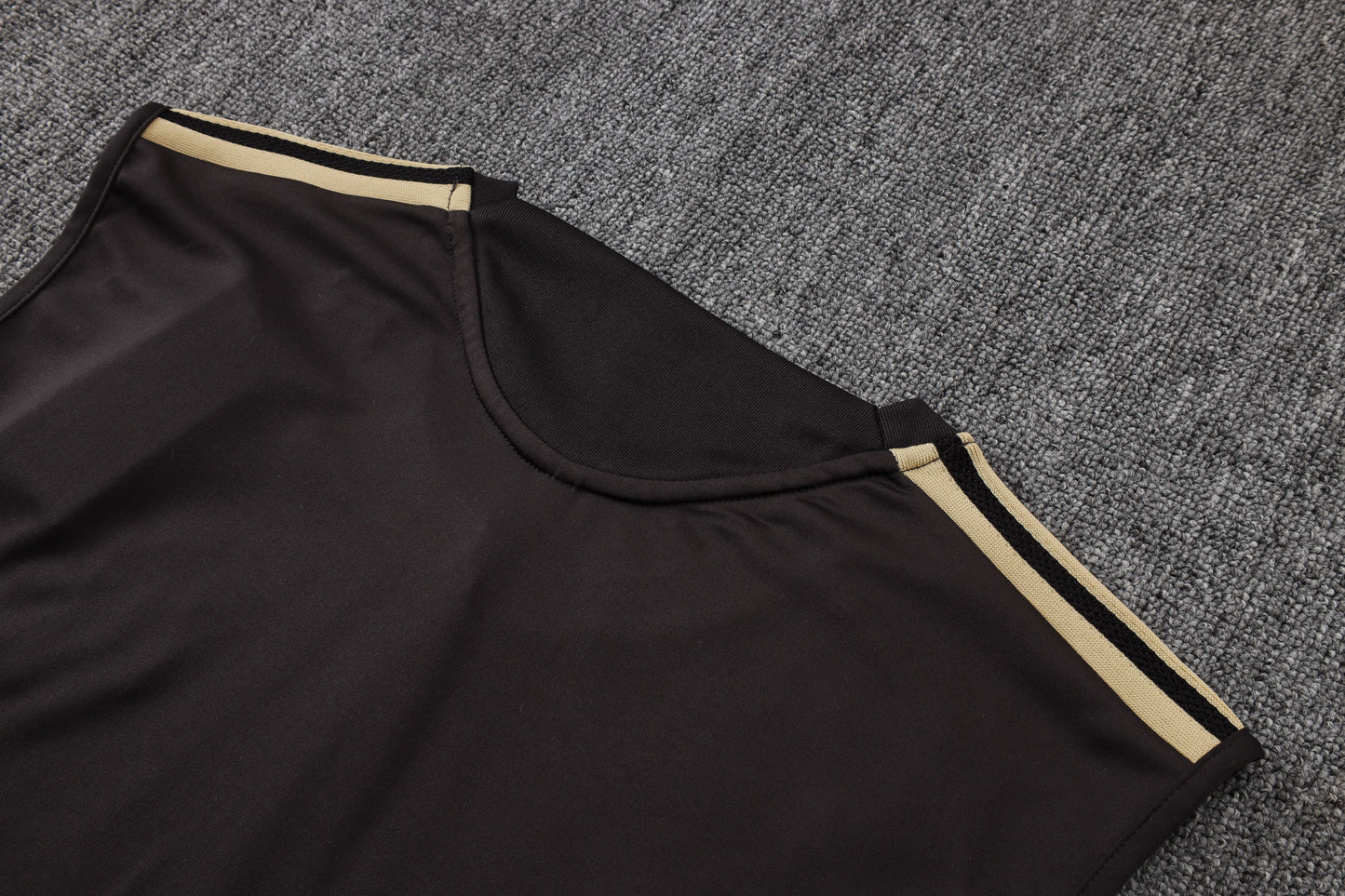 Flamenco  Sleeveless Training Kit Dark brown