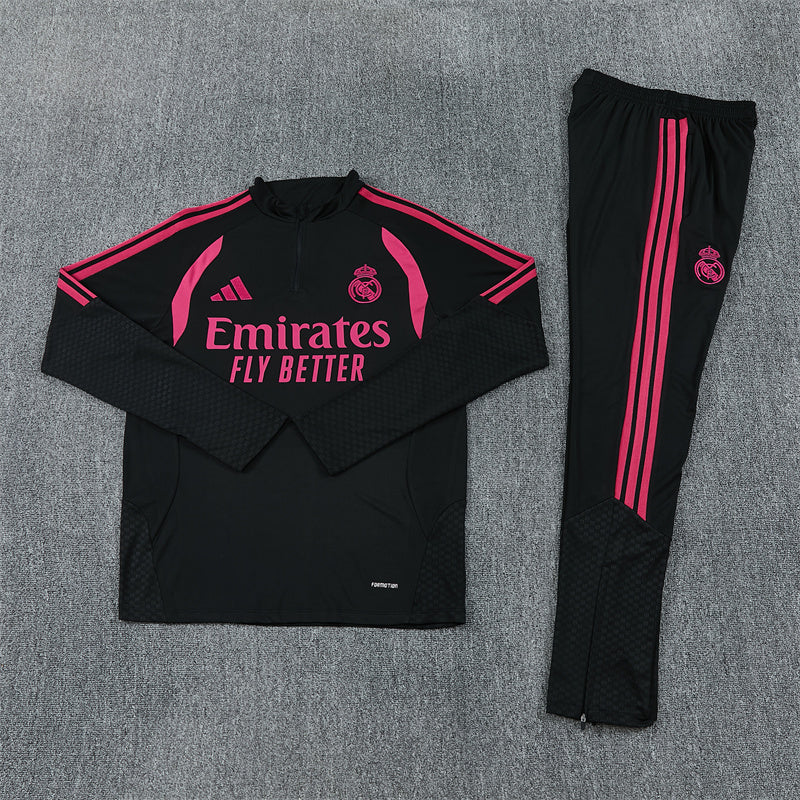 26 27 Real Madrid Tracksuit 11
