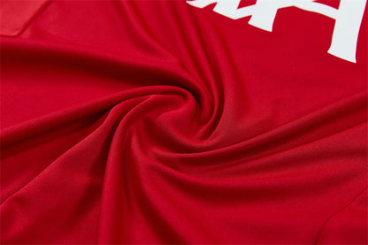 26 27 Liverpool Tracksuit