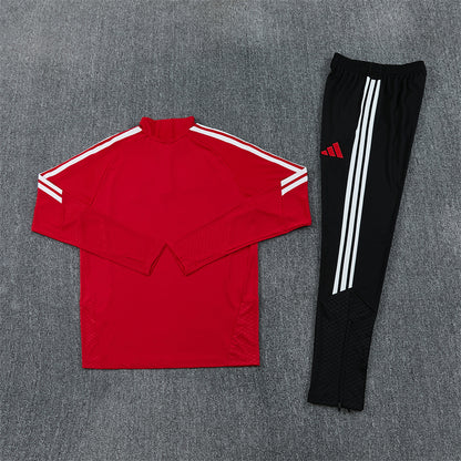 26 27 Liverpool Tracksuit