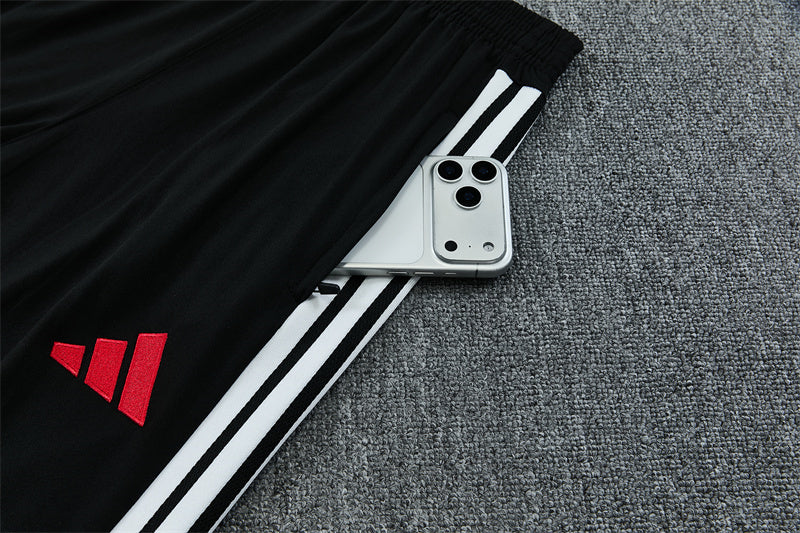 26 27 Liverpool Tracksuit