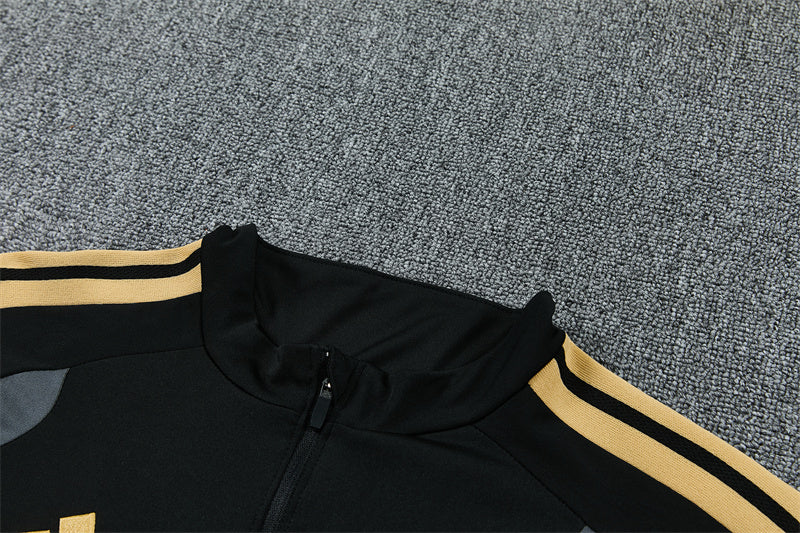 26 27 Juventus Tracksuit