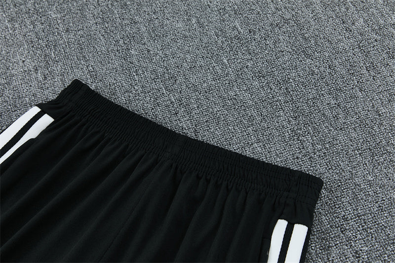 26 27 Juventus Tracksuit 1