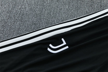 26 27 Juventus Tracksuit 1