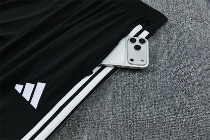 26 27 Juventus Tracksuit 1