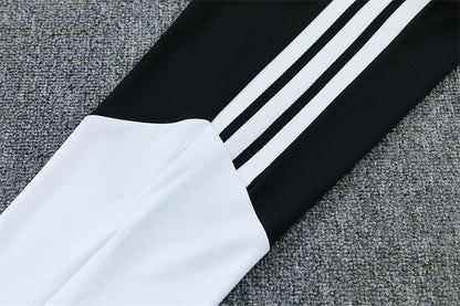 26 27 Juventus Tracksuit 1