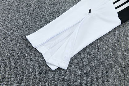 26 27 Juventus Tracksuit 1