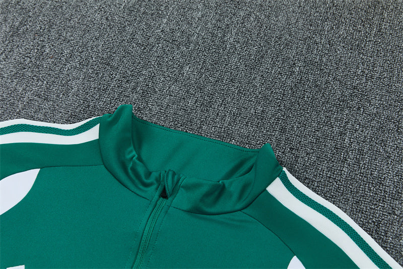 26 27 Liverpool Tracksuit