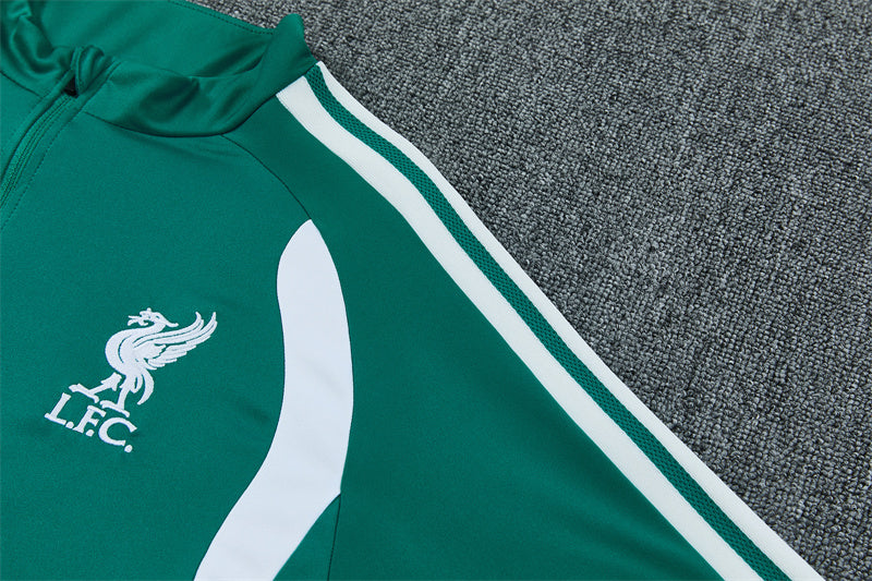 26 27 Liverpool Tracksuit