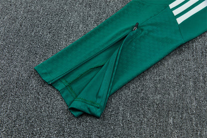26 27 Liverpool Tracksuit