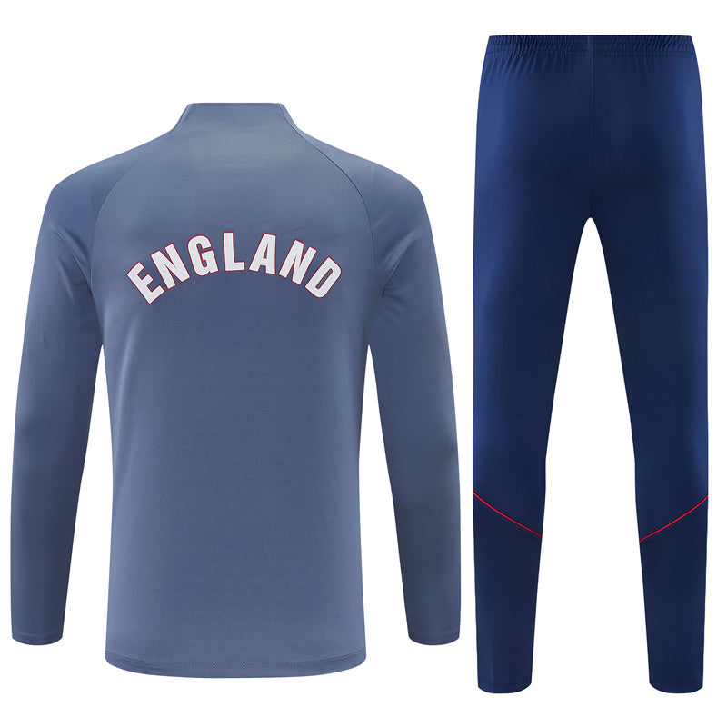 26 27 England Tracksuit 1