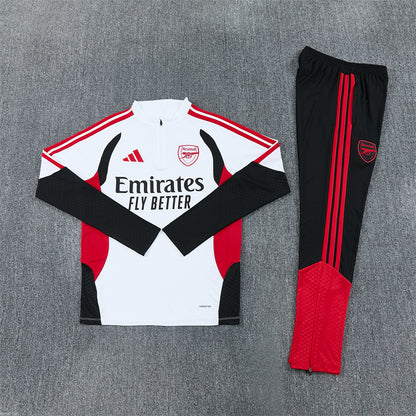 26 27 Arsenal Tracksuit 1