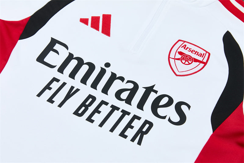 26 27 Arsenal Tracksuit 1