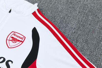 26 27 Arsenal Tracksuit 1