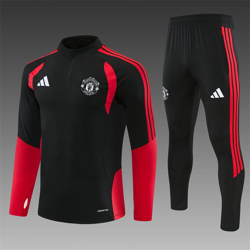 26 27 Manchester United Tracksuit