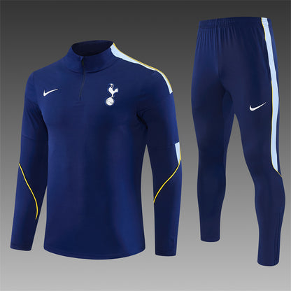 26 27 Tottenham Hotspur Tracksuit
