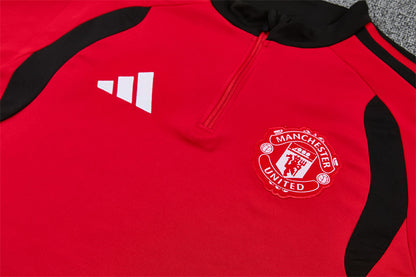 26 27 Manchester United Tracksuit 1