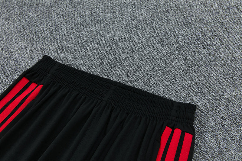 26 27 Manchester United Tracksuit 1