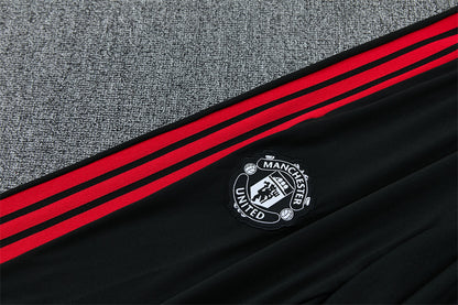 26 27 Manchester United Tracksuit
