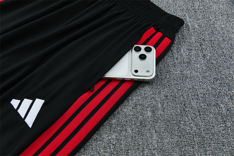 26 27 Manchester United Tracksuit 1