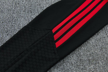 26 27 Manchester United Tracksuit 1