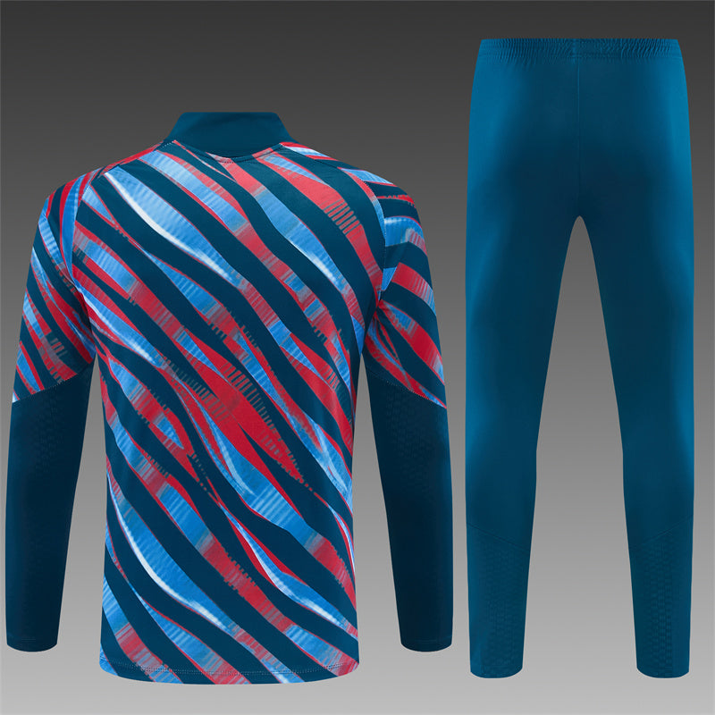 26 27 Arsenal Tracksuit