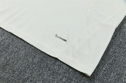 2627   Real Madrid short sleeve Training Kit