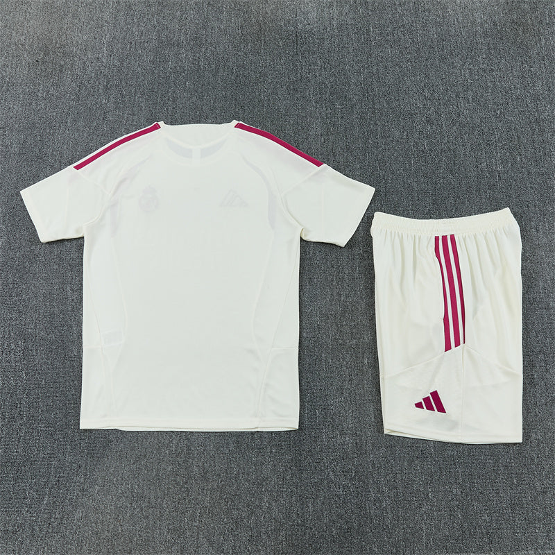 2627   Real Madrid short sleeve Training Kit