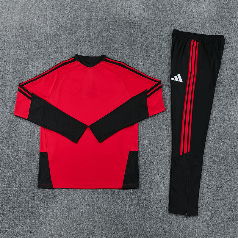 26 27 Ajax Tracksuit 1